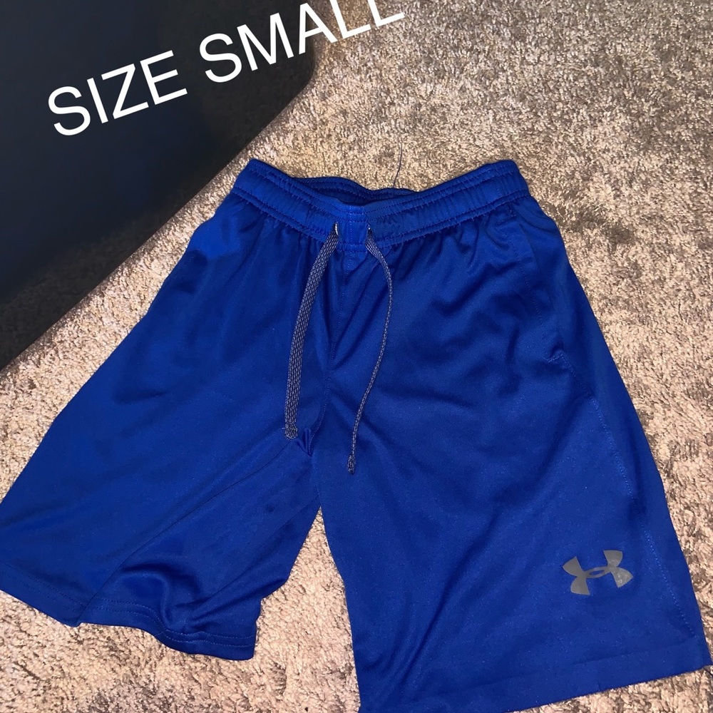 UNDER ARMOUR SHORTS